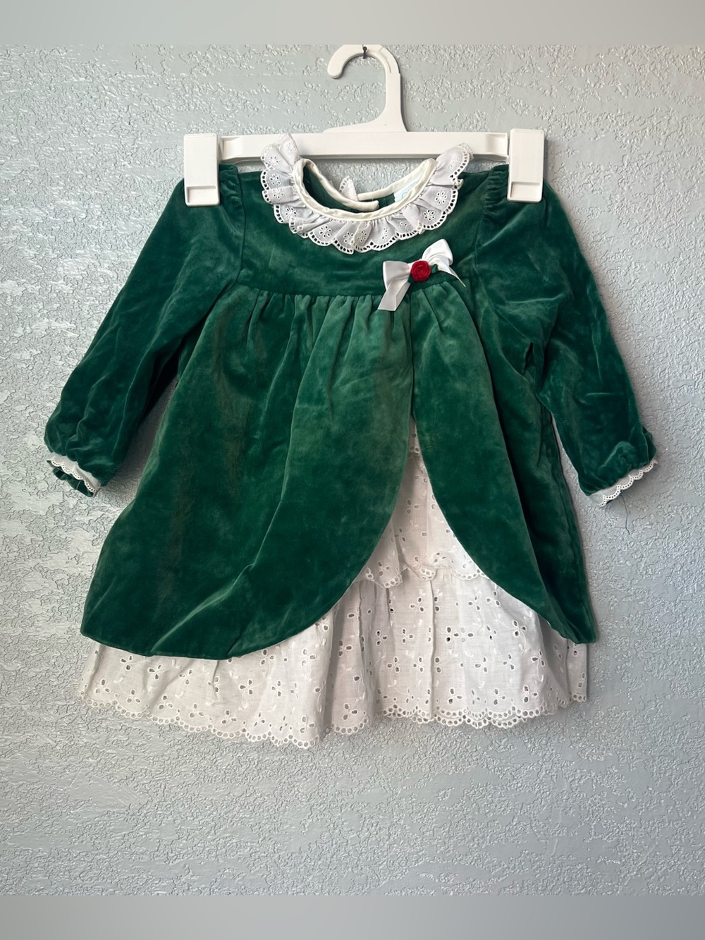 Vintage The Children’s Hour Jan Briggs Green Velvet Eyelet Lace Dress 24MO
